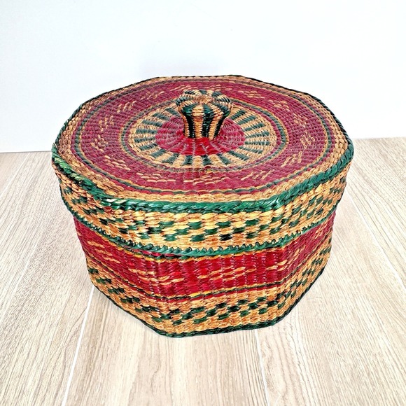 The Unbranded Brand Other - Handwoven Lidded Basket Trinket Box Boho Wicker Storage Basket Decor